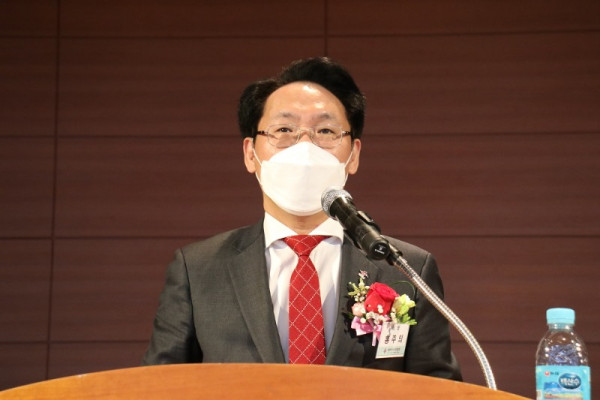 총회 회장님 사진 - 복사본.jpg